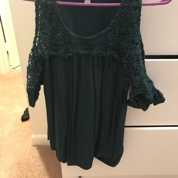 Large bare shoulder lace blouse GUESS. Dark green - Picture 2 of 2